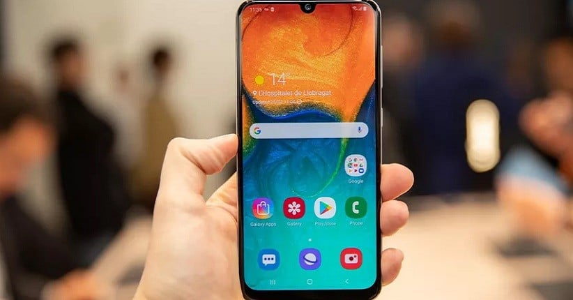 Galaxy A90 Dikabarkan Tak Akan Miliki Notch dan Lubang di Layar