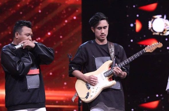 R&D Tampil Energik di Super 7 Rising Star Indonesia