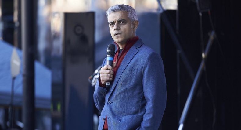 Wali Kota London Tolak Liga Inggris Dilanjutkan Bulan Depan