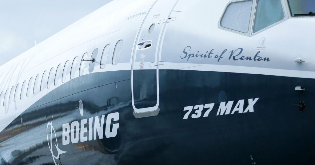 Pesawat Boeing 737 Sempat Laporkan Keadaan Darurat, Beruntung Dapat Mendarat dengan Selamat