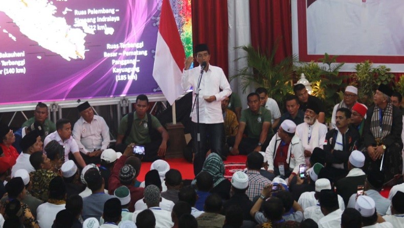 Jokowi Ajak Warga Dumai Coblos Baju Putih, Bukan yang Mengenakan Jas