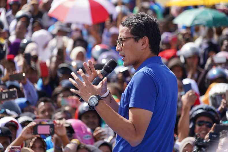 Tiba di Sorong, Sandi Dikasih Uang Receh Buat Bayar Utang Negara