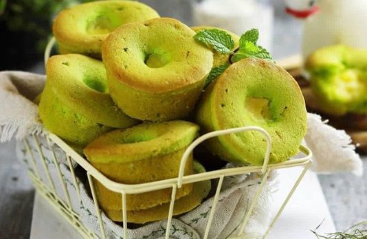 Berkreasi Membuat Kue Putu Belanda, Rasanya Gurih dan Enak