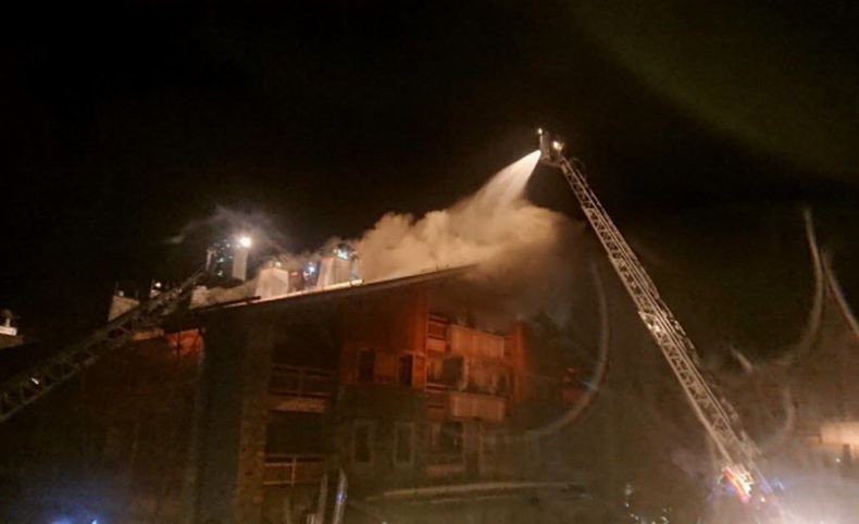 Hotel Four Seasons di Resor Ski Prancis Terbakar, 120 Orang Dievakuasi