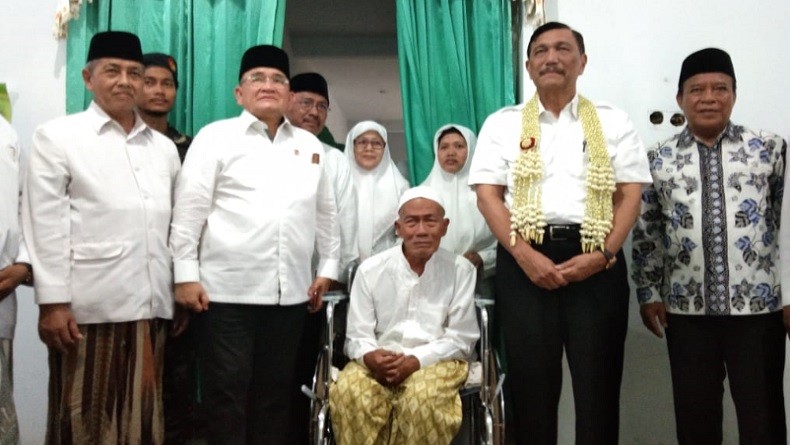 Silaturahmi dengan Kiai se-Lamongan, Menko Luhut Ajak Perangi Hoaks