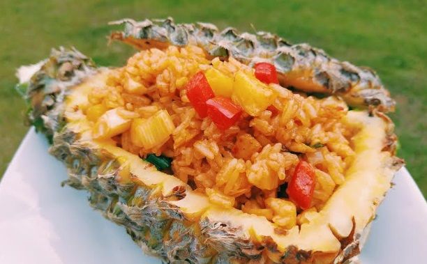Nasi Goreng Nanas, Menu Street Food dari Thailand yang Terkenal Lezat