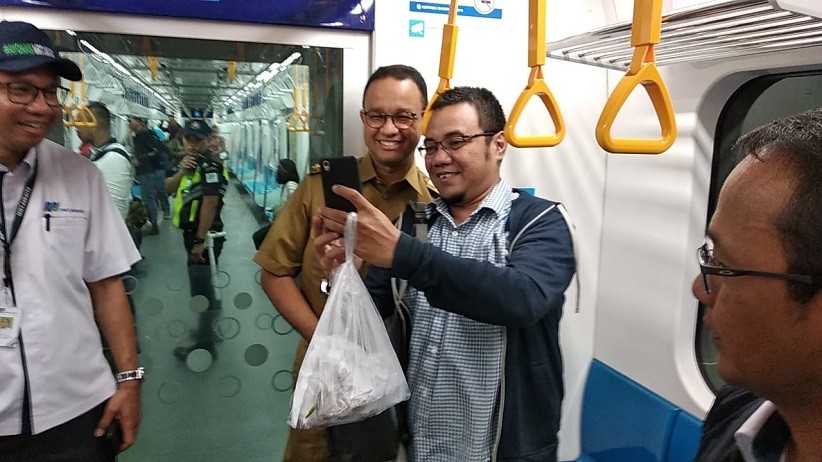 Anies Bakal Bangun Skybridge antara Stasiun ASEAN dan Halte CSW