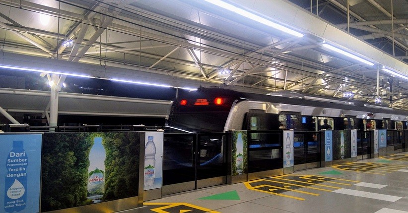 Skybridge Stasiun MRT ASEAN dan Halte CSW Diperkirakan Rampung Oktober