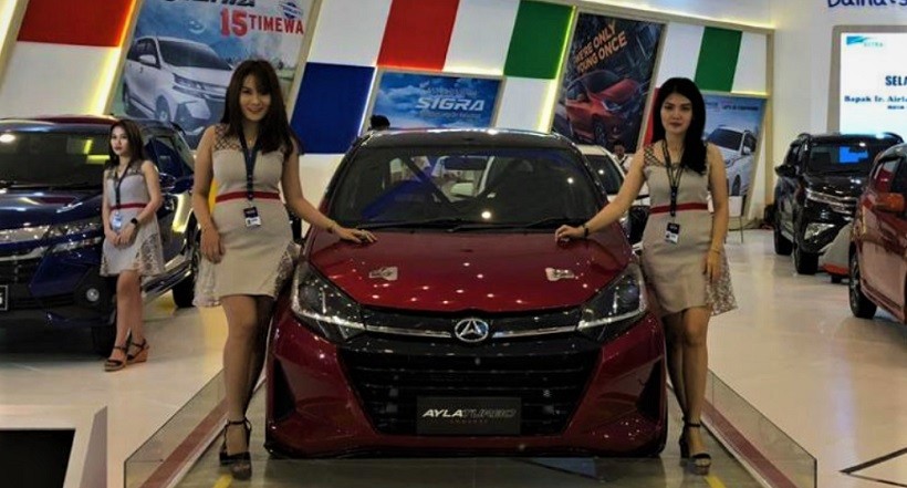 Daihatsu Pamer Ayla Turbo di GIIAS Surabaya