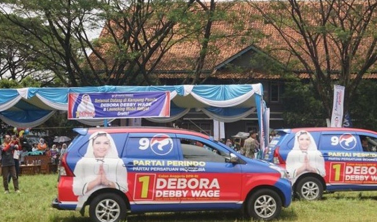 Caleg Perindo Debora Debby Wage Luncurkan 6 Mobil Rakyat di Cianjur