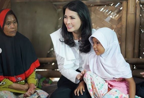 Liliana Tanaja Tanoesoedibjo Berbahagia Bisa Berbagi dengan Sesama