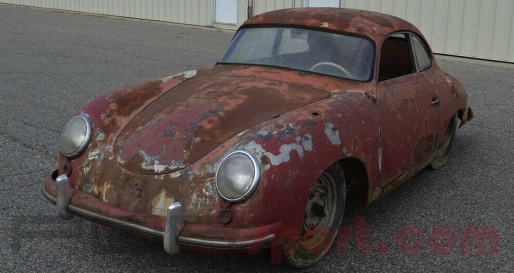 Penuh Karat, Mobil Ini Dibanderol Lebih dari Rp1 Miliar