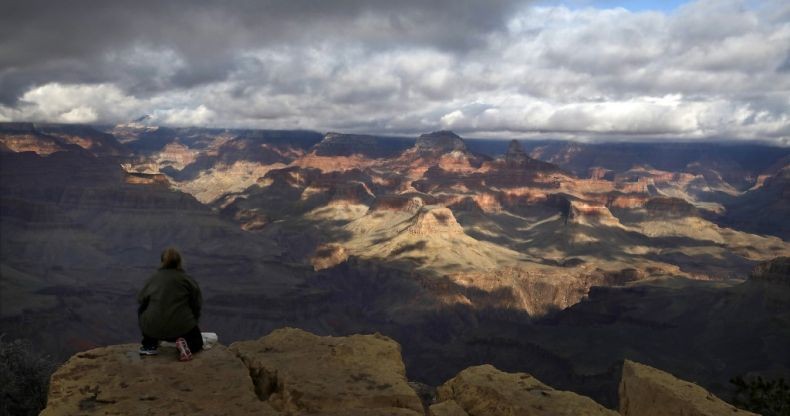 Asyik Lihat Pemandangan, Pria 67 Tahun Tewas Terjatuh di Grand Canyon