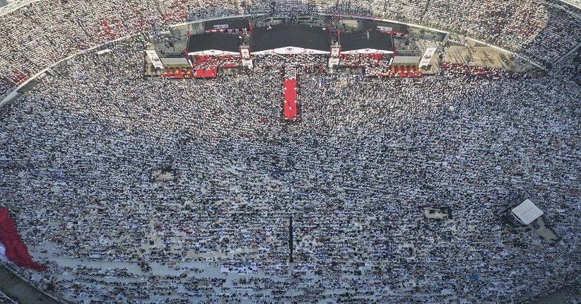 Lautan Massa Padati GBK, Sandiaga: Tusuk Prabowo-Sandi!