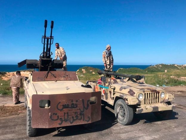 Krisis Libya: Pasukan Pemberontak Berniat Kuasai Tripoli, 21 Tewas