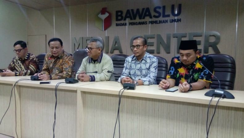 KPU Cek Keaslian Surat Suara yang Tercoblos di Malaysia