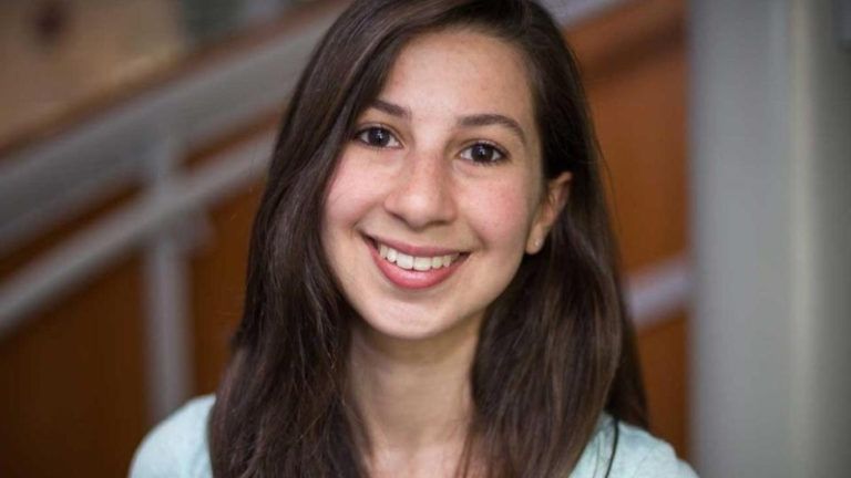 Ini Katie Bouman, Ilmuwan Muda Cantik di Balik Foto Pertama Black Hole