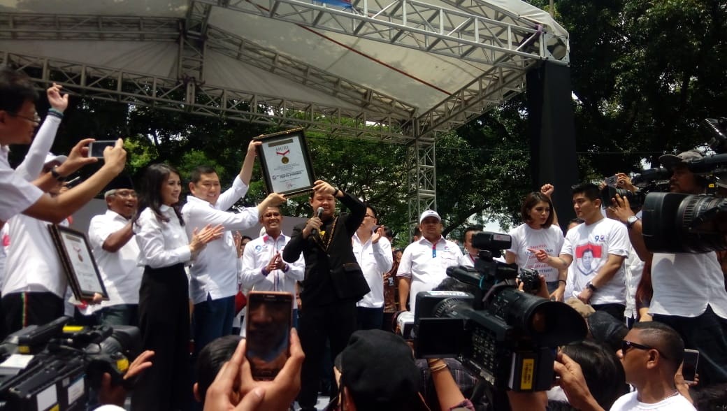 Perjuangkan Rakyat Kecil, Perindo Raih 3 Rekor Dunia MURI