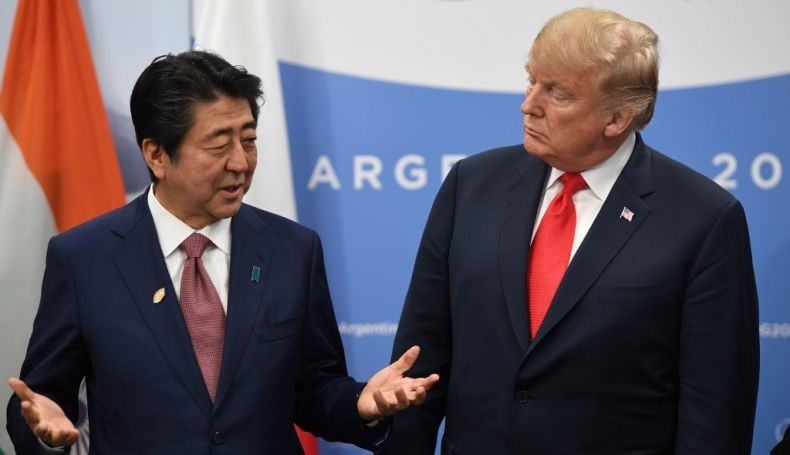 Donald Trump dan Shinzo Abe Akan Nonton Final Turnamen Sumo