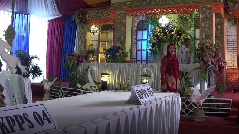 TPS di Semarang Ini Bernuansa Pesta Pernikahan, Ada Makanan Gratis