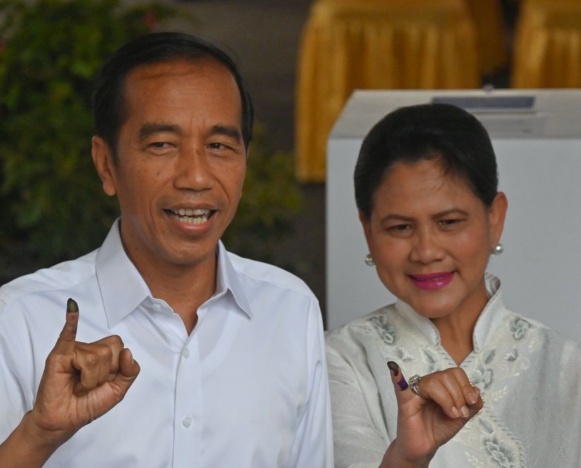 Jokowi-Ma'ruf Kalahkan Prabowo-Sandi di Vietnam