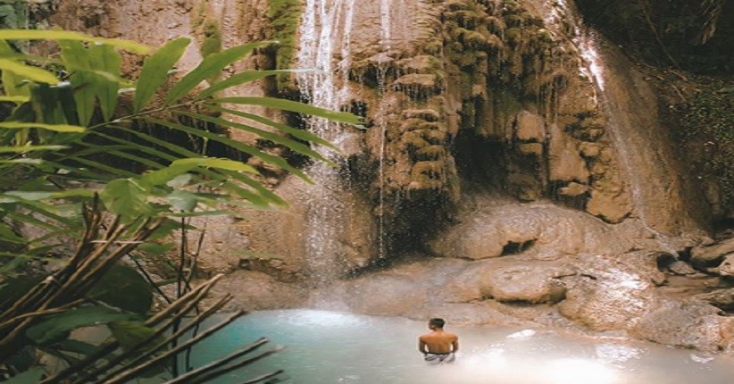 Eksotisme Air Terjun Boni Taukrubu, Struktur Bebatuannya Terlihat Unik