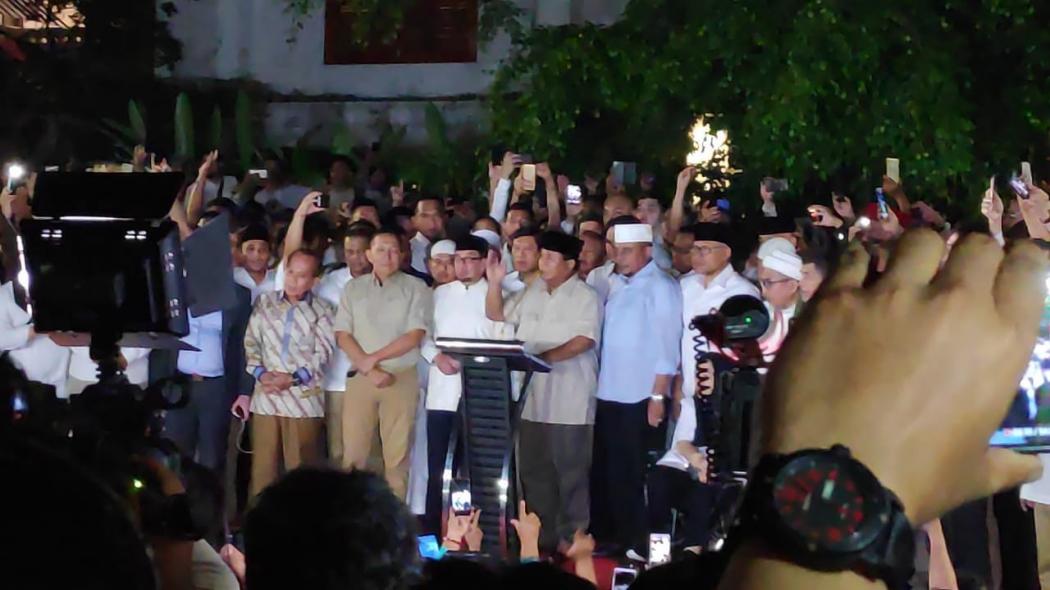 Abaikan Lembaga Survei, Prabowo: Real Count Kita Menang 62 Persen