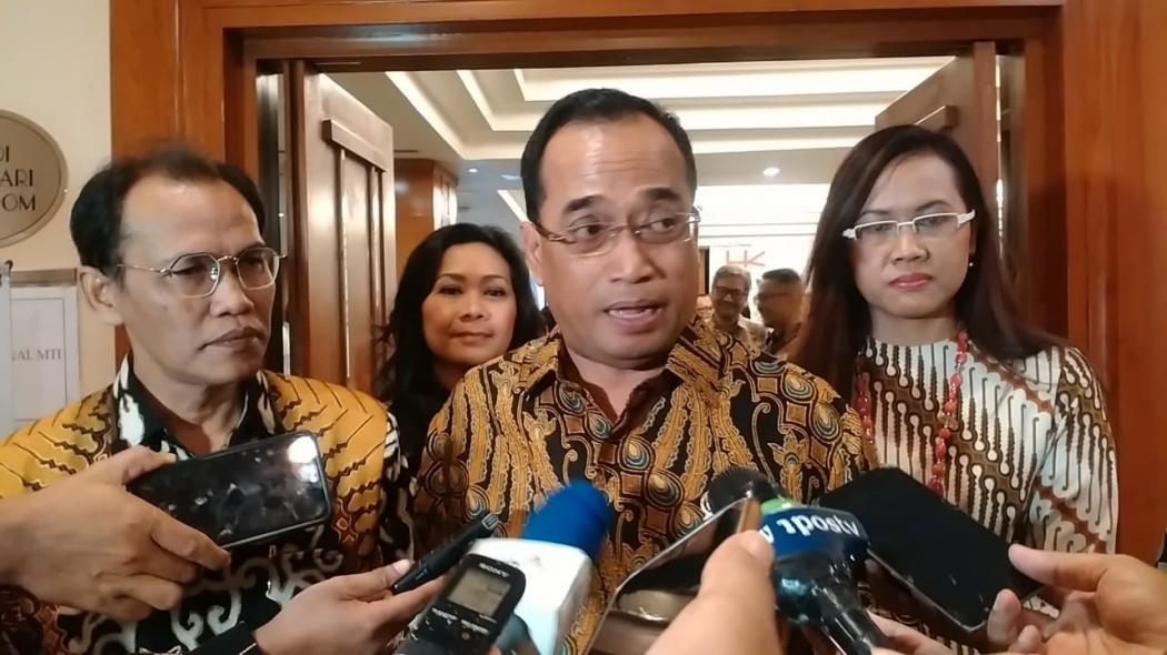 Kerugian Macet Rp100 Triliun, Menhub: Bangun LRT dan MRT Lebih Murah