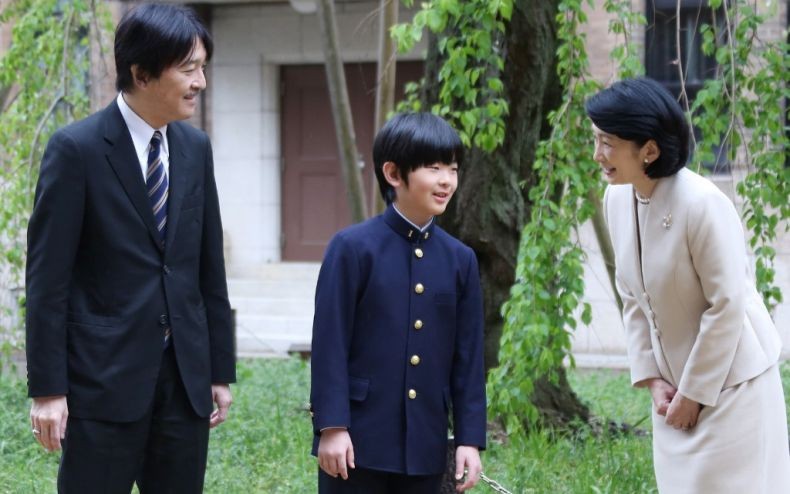 Cucu Kaisar Jepang 'Diteror' Pakai Pisau oleh Pria Tak Dikenal