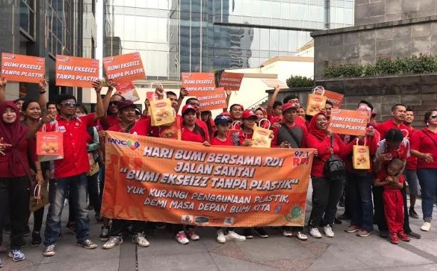 Para Penyanyi Dangdut Ramaikan Peringatan Hari Bumi RDI