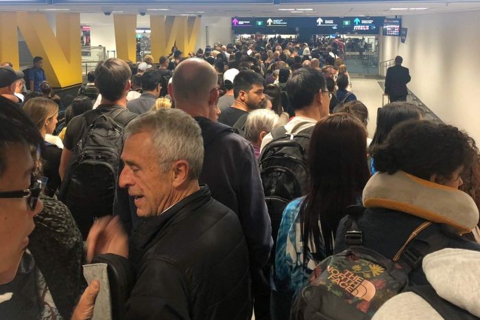 Sistem Komputer Tak Berfungsi, Situasi Bandara-Bandara Australia Kacau