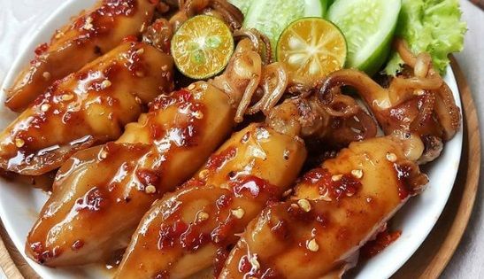Pencinta Seafood, Cicipi Kelezatan Cumi Sambal Karamel