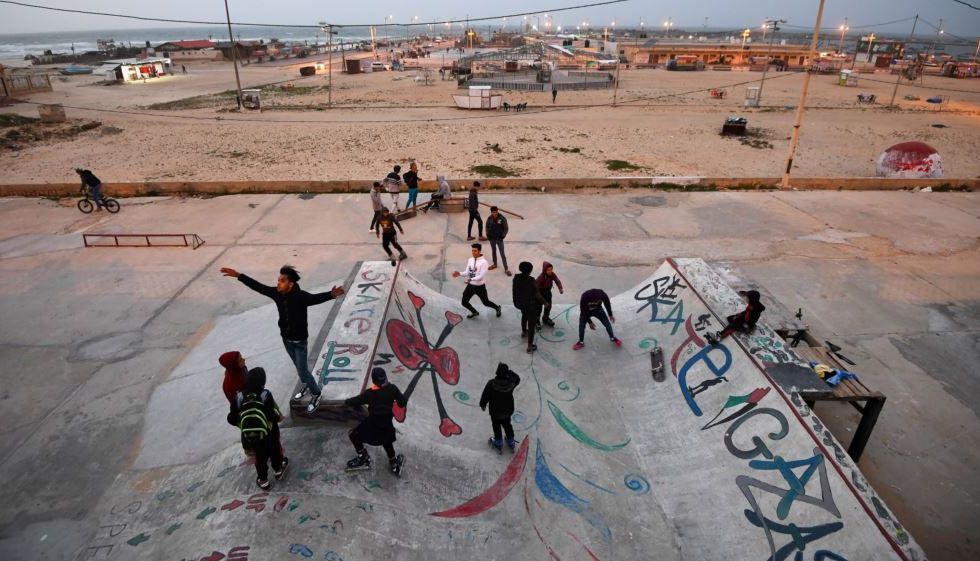 Di Tengah Konflik, Remaja Gaza Temukan Keceriaan Bermain Skateboard