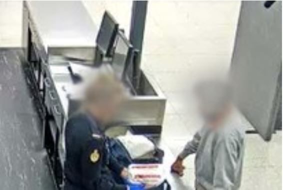 Punya Video Penyiksaan Anak di HP, Turis India Dilarang Masuk Aussie