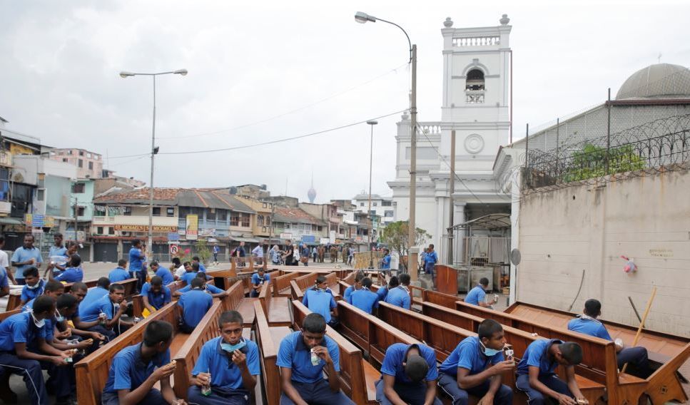 Warga Katolik Sri Lanka Kembali Rayakan Misa Minggu di Rumah