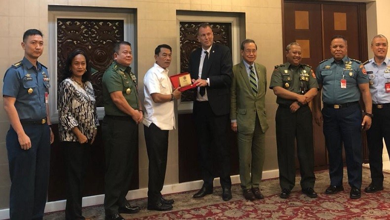 Istana Apresiasi 20 Tahun Kerja Sama Palang Merah Internasional-TNI