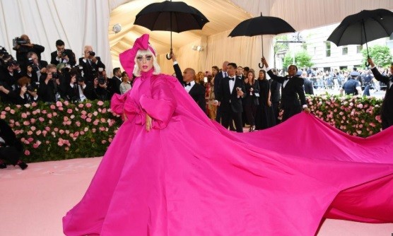 Busana-Busana Unik Selebriti di Met Gala, Lady Gaga hingga Katy Perry