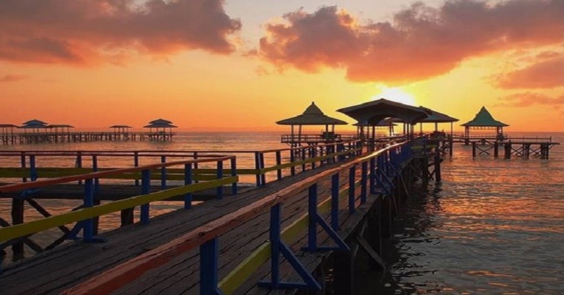 Spot Terbaik Berburu Sunset di Pantai Kenjeran, Bisa Lihat Jembatan Suramadu