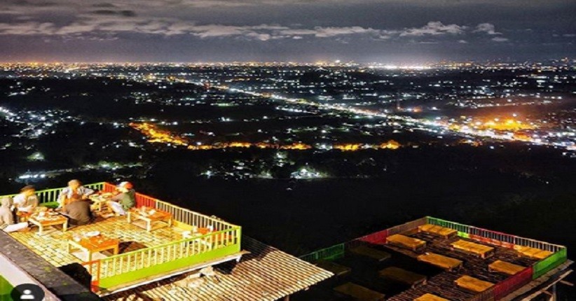 Wisata sambil Buka Puasa di Bukit Bintang, Bisa Lihat Keindahan Yogyakarta