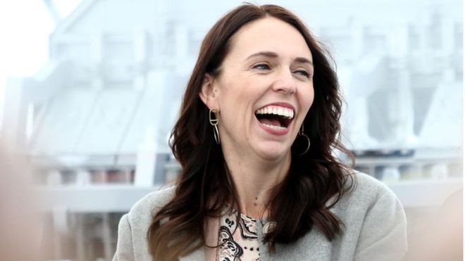 Kisah PM Jacinda Ardern Tolak 'Suap' dari Gadis Remaja yang Ingin Meneliti Naga