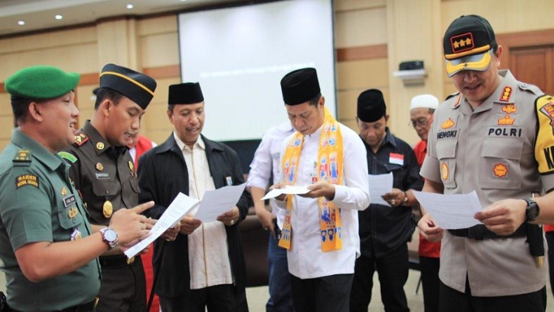 Unik, Forpimkot Jakarta Barat Ajak Masyarakat Bersatu lewat Lagu Nusantaraku