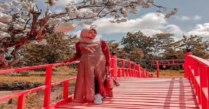 Wisata Instagenik di Gresik, Selfie di Rumah Pohon Kayu Khas Gosari