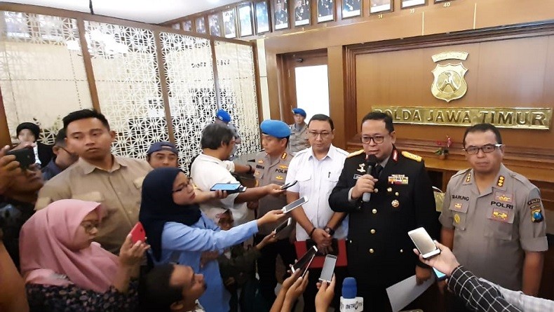 Polda Jatim Pulangkan 1.200 Orang Massa Aksi People Power dari Berbagai Daerah