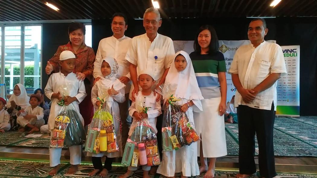 MNC Bank dan MNC Peduli Beri Santunan 2 Yayasan Anak Yatim