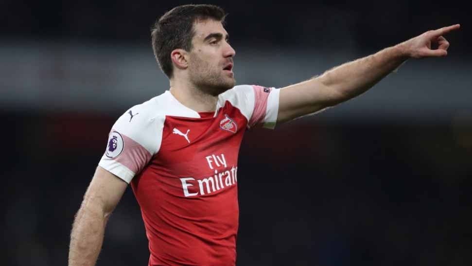 Sokratis Ingin Dedikasikan Titel Liga Europa untuk Mkhitaryan