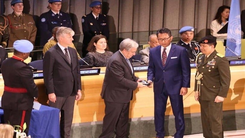 Penasihat Militer RI Brigjen TNI Fulad Terima Penghargaan dari PBB