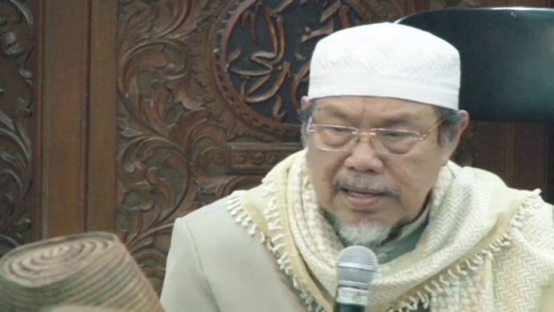 Menteri Agama Era Gus Dur dan Mustasyar PBNU KH Tolchah Hasan Wafat