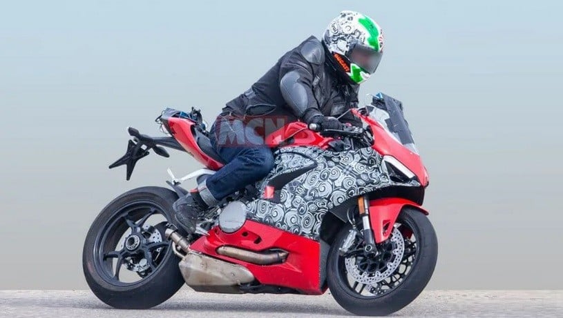 Ducati Tertangkap Kamera Mata-Mata Masih Pertahankan Mesin 2 Silinder