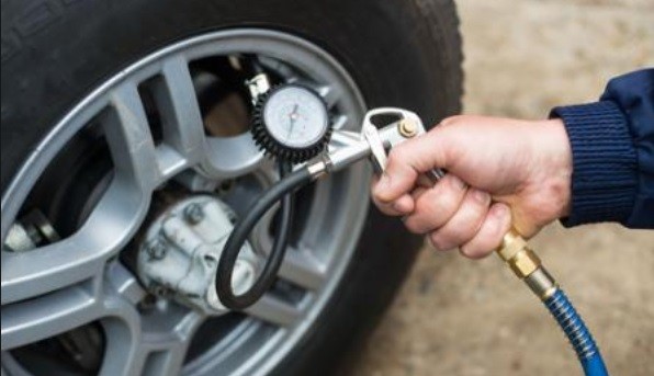 Mudik Lebaran, Cek Kondisi Ideal Angin Ban Mobil