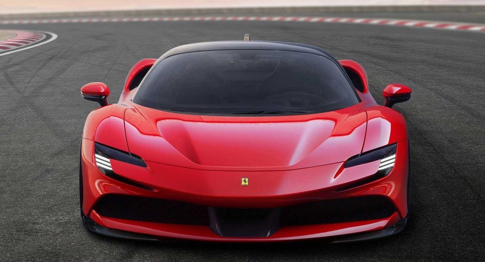 Ferrari Luncurkan Mobil Hybrid Pertama Mampu Berlari hingga 340 Km/Jam